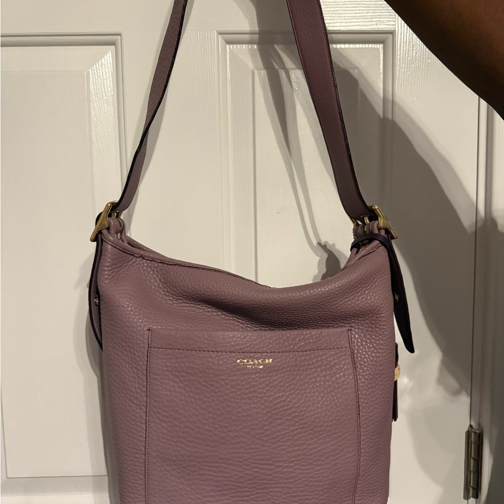 Coach Mauve Leather Shoulder Bag